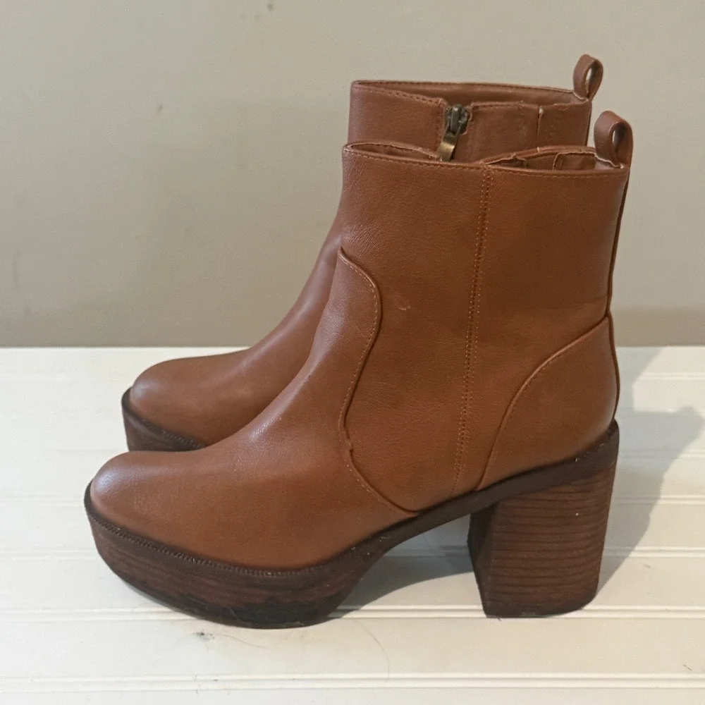House of Harlow 1960 Ankle Boots Platform Block Heel 7.5 Brown Exc Cognac Wood